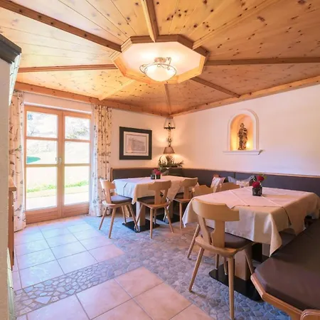 Haus Herrawald Guest house Sankt Anton am Arlberg