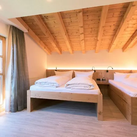 Haus Herrawald Guest house *